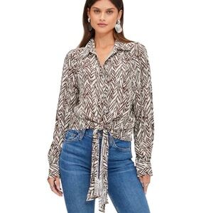 Fifteen Twenty Tie Front Top
NWT!